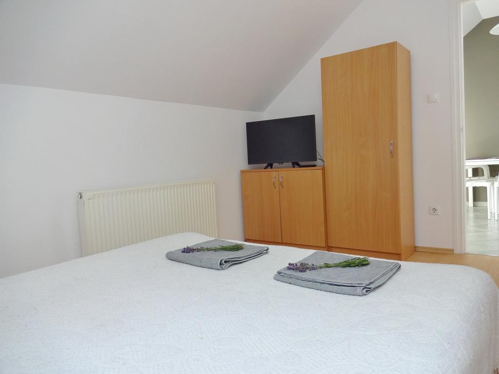 Albizia Apartments 블로톤퓌레드 외부 사진