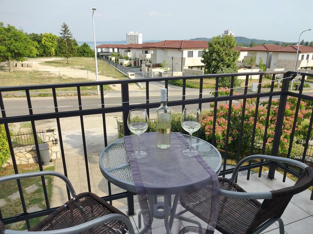 Albizia Apartments 블로톤퓌레드 외부 사진