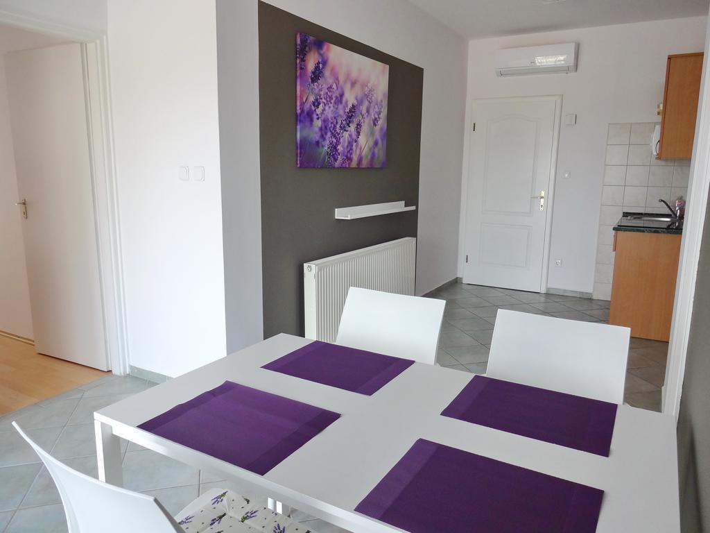 Albizia Apartments 블로톤퓌레드 외부 사진